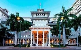 Moana Surfrider, A Westin Resort & Spa, Waikiki Beach  4*